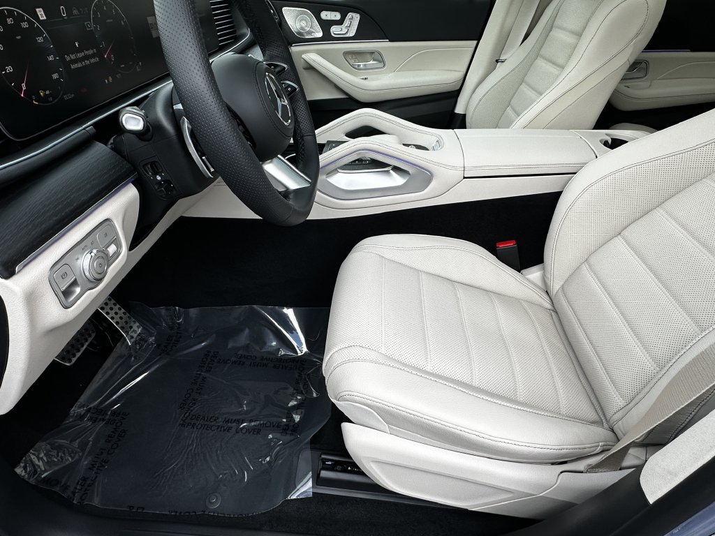 New 2026 Mercedes-Benz GLS 450 4MATIC image 10