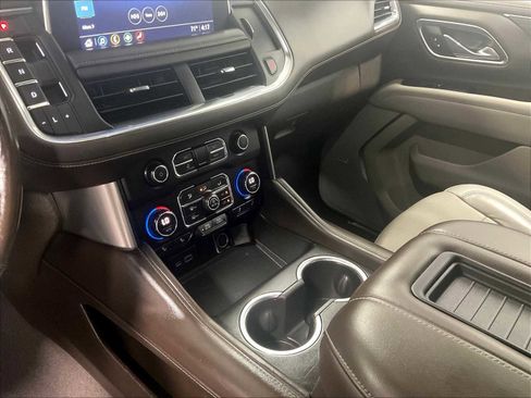 Used 2021 Chevrolet Tahoe LT w/ LT Signature Package image 21