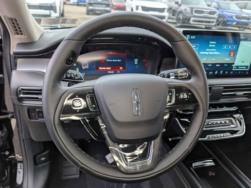 New 2026 Lincoln Corsair Premiere image 29