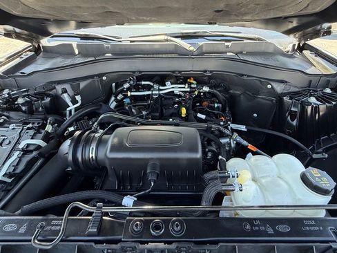 Certified 2022 Ford Explorer XLT w/ Equipment Group 202A image 33