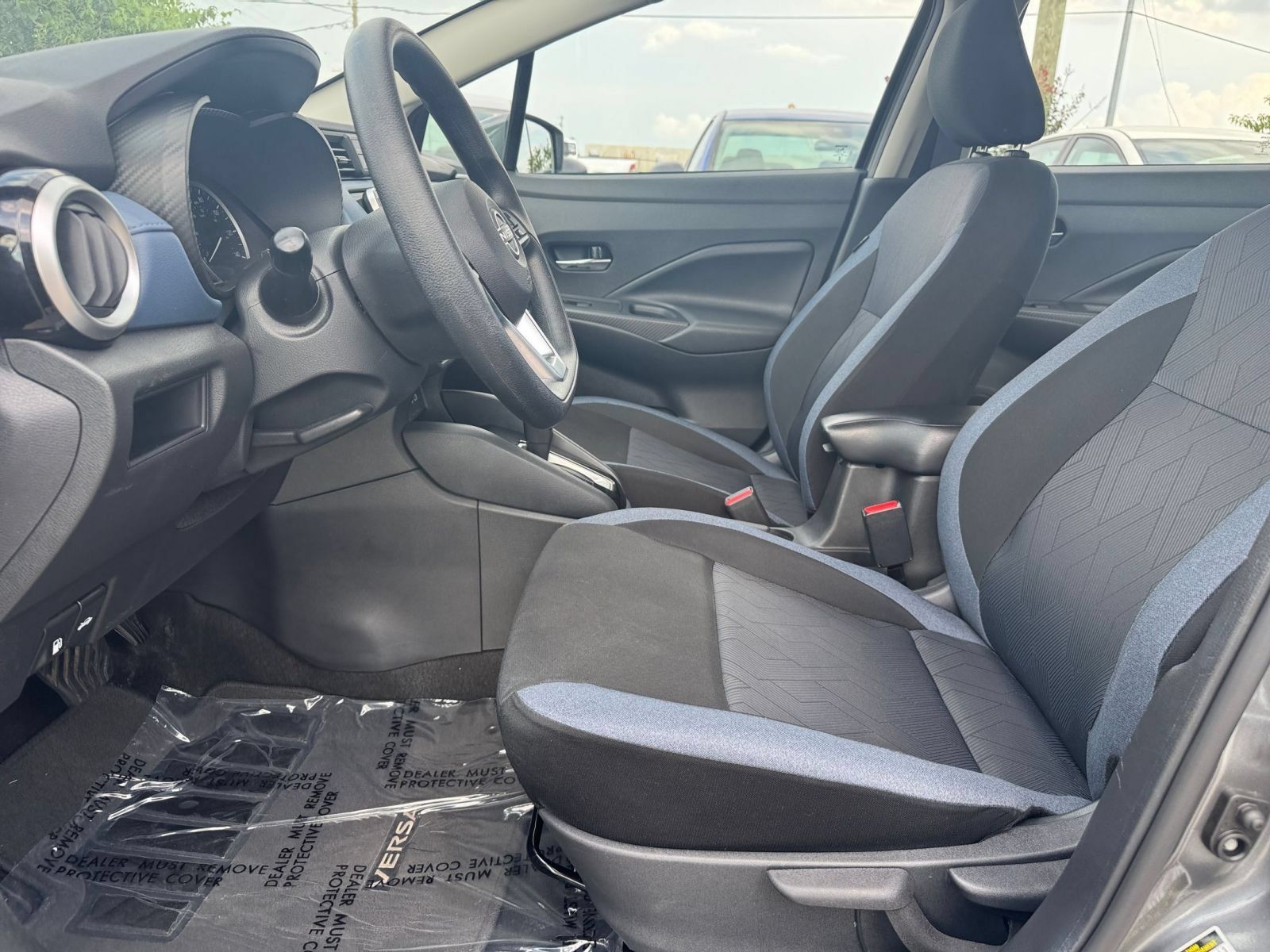 Used 2025 Nissan Versa SV FWD image 24