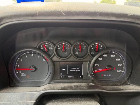 Used 2019 Chevrolet Silverado 1500 Custom w/ Custom Value Package RWD image 12