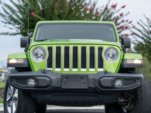 Used 2020 Jeep Wrangler Unlimited Sahara AWD/4WD image 32