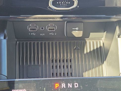 New 2026 Jeep Grand Cherokee Altitude AWD/4WD image 17
