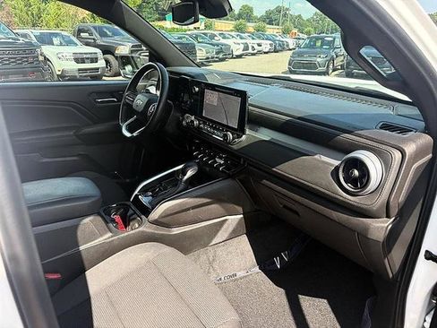 Used 2025 Chevrolet Colorado LT w/ Advanced Trailering Package RWD image 27