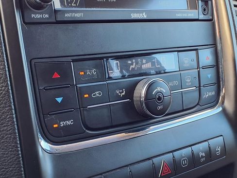 Used 2012 Dodge Durango Crew w/ Entry Nav/Commuter Group image 25