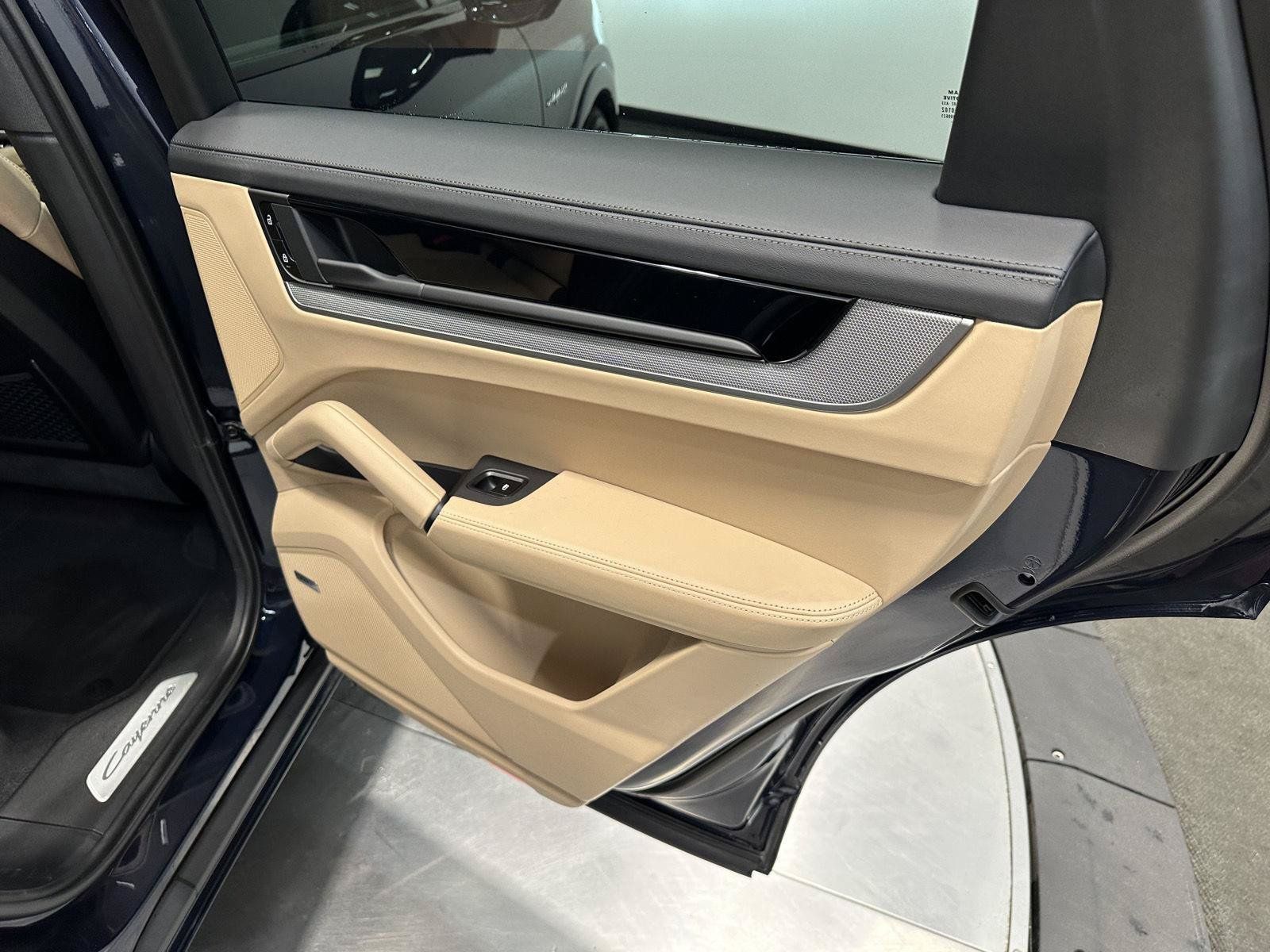 Certified 2026 Porsche Cayenne S AWD/4WD image 39