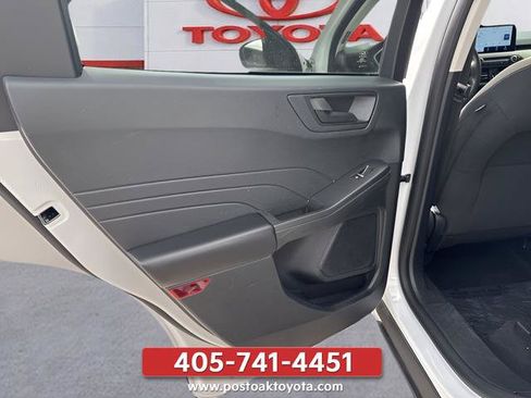 Used 2022 Ford Escape SE AWD/4WD image 23