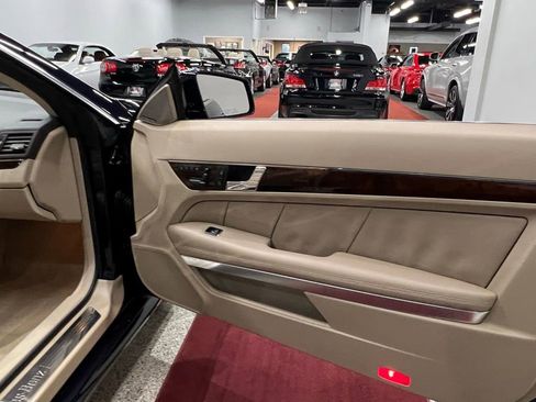 Used 2011 Mercedes-Benz E 550 Cabriolet w/ Premium 2 Pkg image 31