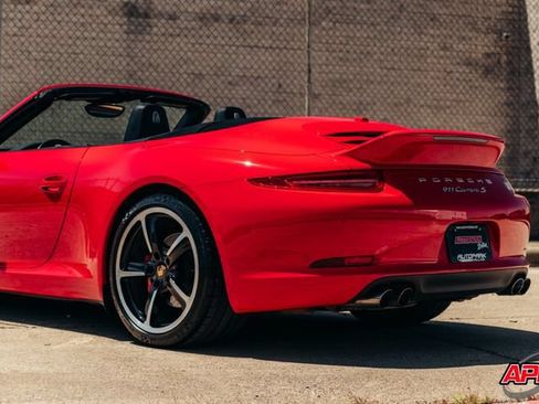 Used 2015 Porsche 911 Carrera S RWD image 51