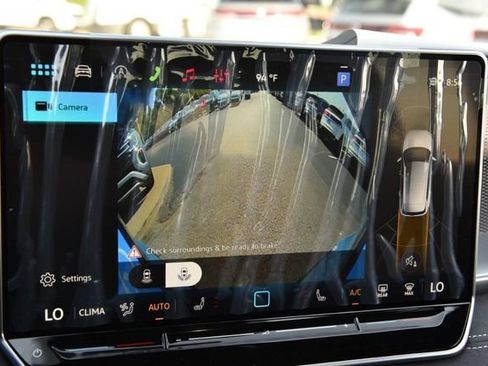 New 2026 Volkswagen Tiguan SE R-Line AWD/4WD image 13
