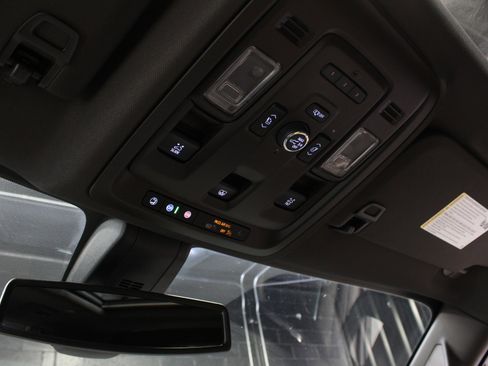 Used 2021 Chevrolet Tahoe LT w/ LT Signature Package image 21