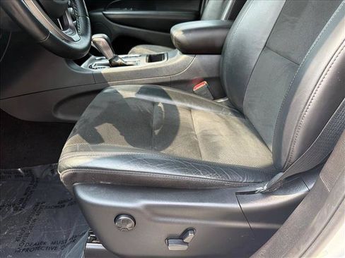 Used 2021 Jeep Grand Cherokee Laredo X AWD/4WD image 24