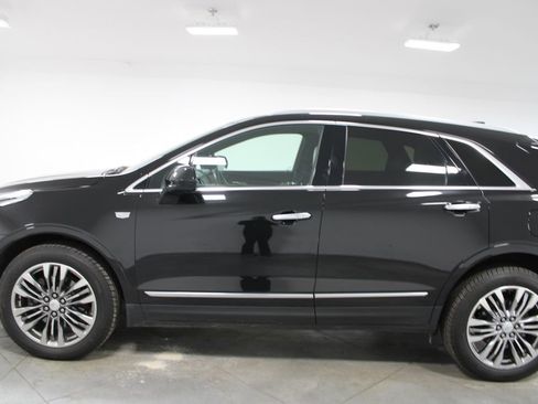 Used 2018 Cadillac XT5 Premium Luxury FWD image 7