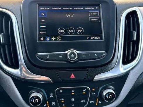 Used 2020 Chevrolet Equinox LT w/ Driver Convenience Package image 32