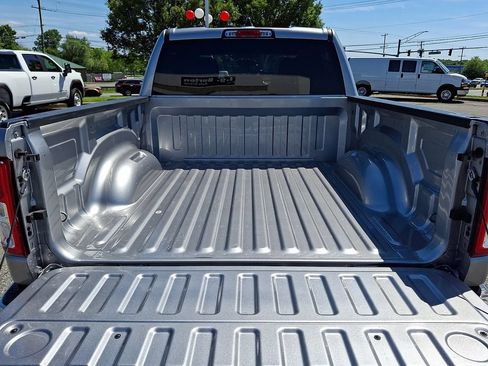 Used 2022 RAM 1500 Big Horn AWD/4WD image 27
