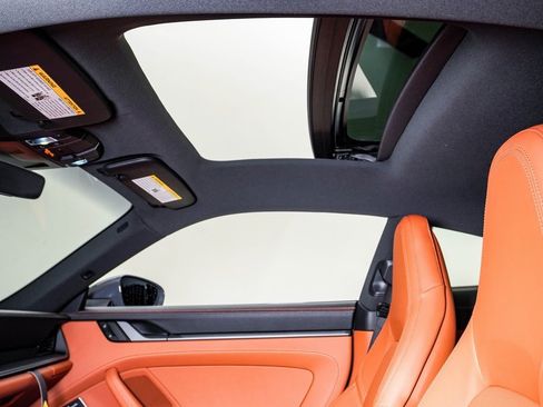 New 2026 Porsche 911 Carrera 4S image 17