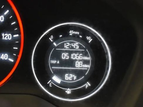 Used 2021 Honda HR-V LX image 29