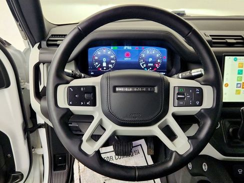 Used 2022 Land Rover Defender 90 X-Dynamic HSE image 14