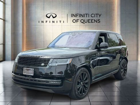 Used 2023 Land Rover Range Rover SE AWD/4WD image 8