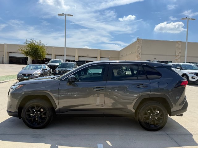 Used 2025 Toyota RAV4 LE FWD image 5