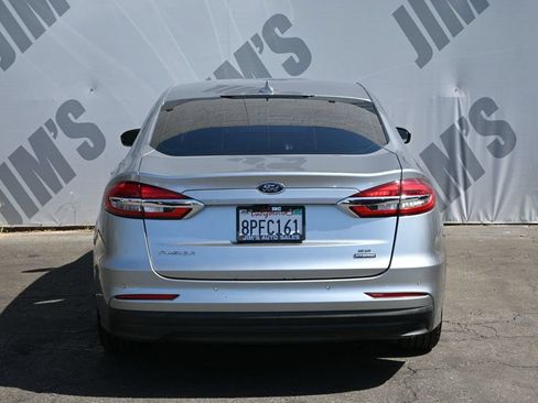 Used 2020 Ford Fusion SE FWD image 6