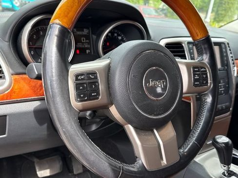Used 2012 Jeep Grand Cherokee Overland AWD/4WD image 14