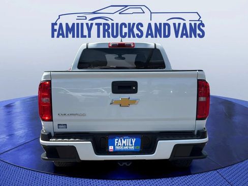 Used 2019 Chevrolet Colorado W/T w/ WT Convenience Package RWD image 4
