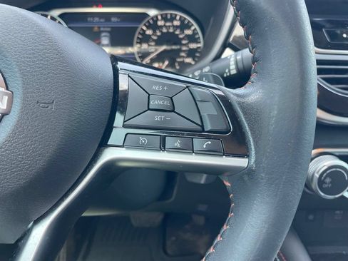 Used 2024 Nissan Altima 2.5 SR w/ SR Premium Package FWD image 14