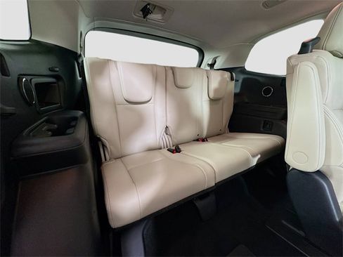 Used 2019 Subaru Ascent Limited image 33