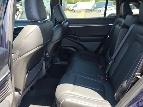 Used 2025 Jeep Wagoneer S Limited AWD/4WD image 9