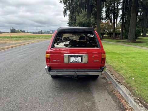 Used 1990 Toyota 4Runner SR5 AWD/4WD image 4
