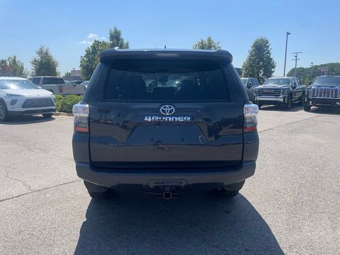 Used 2024 Toyota 4Runner SR5 AWD/4WD image 11