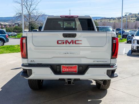 New 2026 GMC Sierra 2500 Denali w/ Denali Reserve Package AWD/4WD image 6