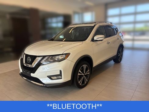Used 2020 Nissan Rogue SV w/ Sun & Sound Touring Package AWD/4WD image 4
