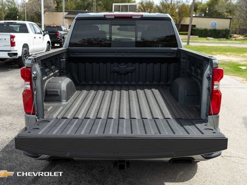 New 2026 Chevrolet Silverado 1500 RST w/ Redline Edition AWD/4WD image 8