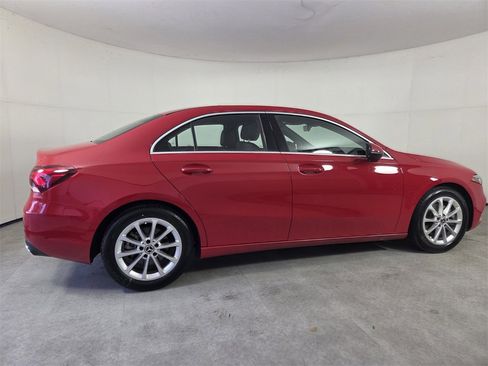 Used 2019 Mercedes-Benz A 220 4MATIC image 4
