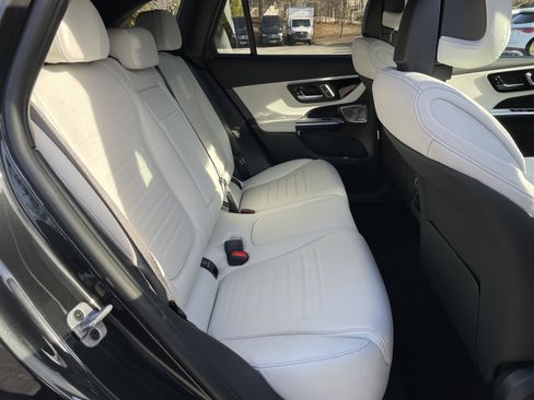 New 2026 Mercedes-Benz GLC 300 4MATIC image 40