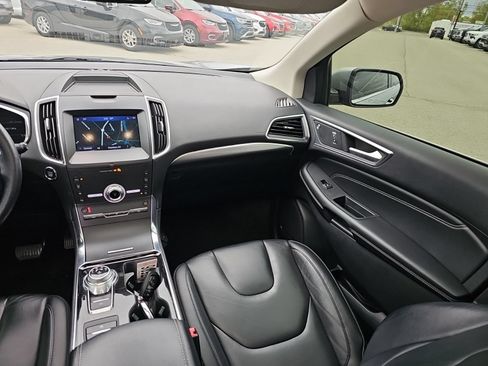 Used 2020 Ford Edge Titanium w/ Class II Trailer Tow Package AWD/4WD image 21