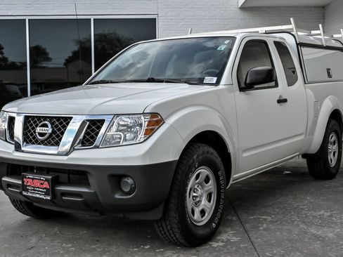 Used 2021 Nissan Frontier S RWD image 6
