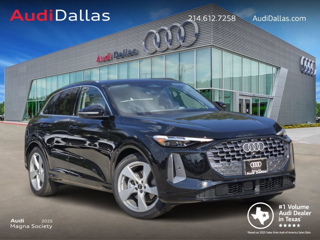 Certified 2025 Audi Q5 Prestige AWD/4WD image 1