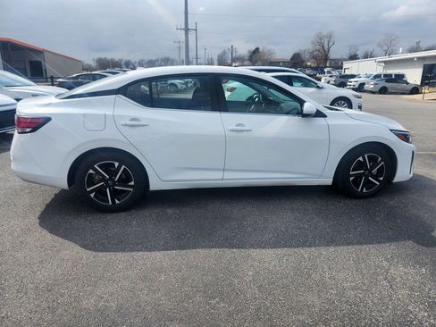 Used 2024 Nissan Sentra SV image 6