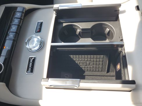 New 2026 Lincoln Navigator Reserve AWD/4WD image 26