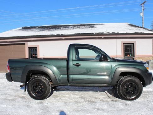 Used 2009 Toyota Tacoma 4x4 Regular Cab image 3