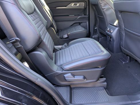 New 2026 Ford Explorer ST-Line w/ ST-Line Street Pack image 38