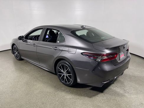 Certified 2023 Toyota Camry SE image 5