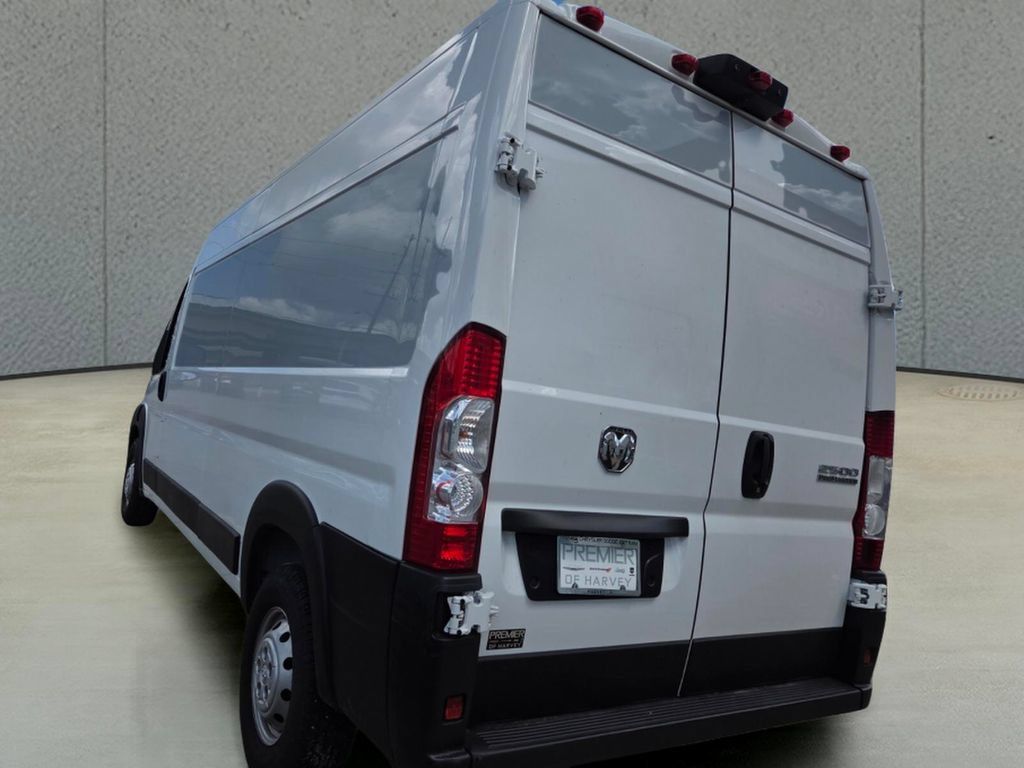 Used 2023 RAM ProMaster 2500 FWD image 3
