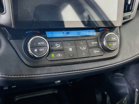 Used 2018 Toyota RAV4 XLE w/ Plus Extra Value Package AWD/4WD image 15