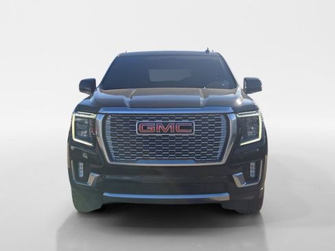 Used 2023 GMC Yukon Denali image 9