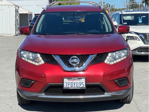 Used 2016 Nissan Rogue SV w/ SV Premium Package image 2